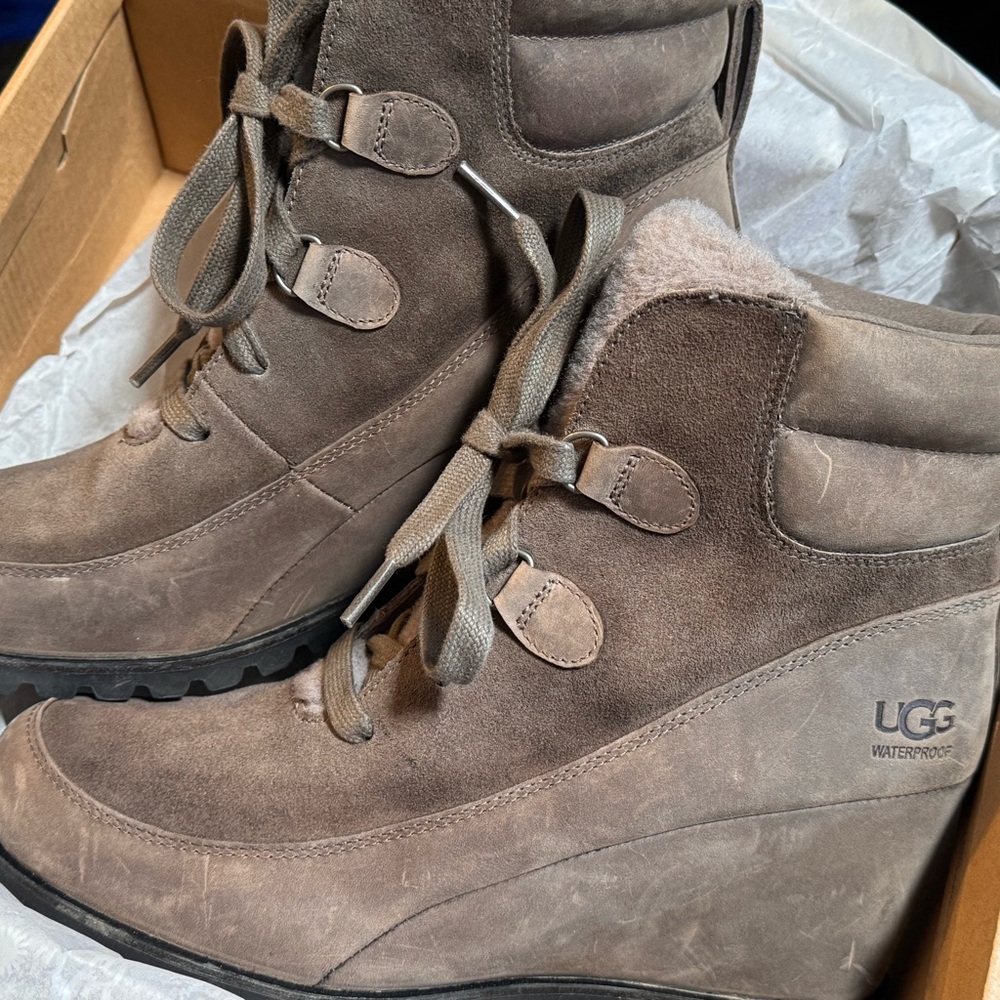 UGG Valory Dark Boots - Picture 3 of 16